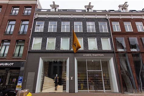 louis vuitton p c hooftstraat|Louis Vuitton hoofstraat amsterdam.